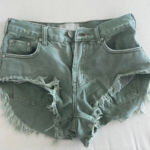 One teaspoon shorts in green